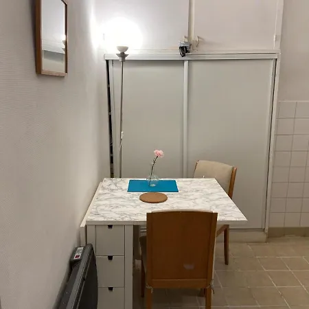 Beautiful Chic With Ultra-fast Wifi *